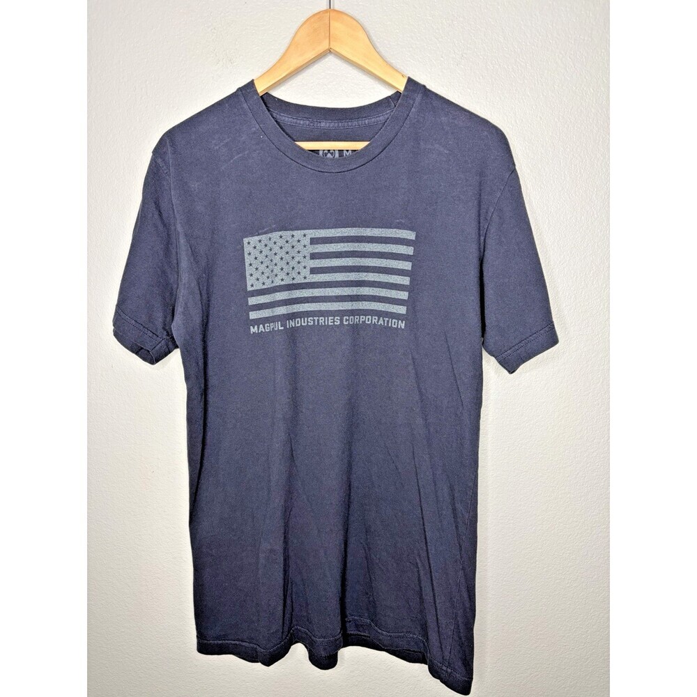 Magpul Industries TShirt Mens Blue AmericanFlag Logo Graphic Tee Cotton Tagless